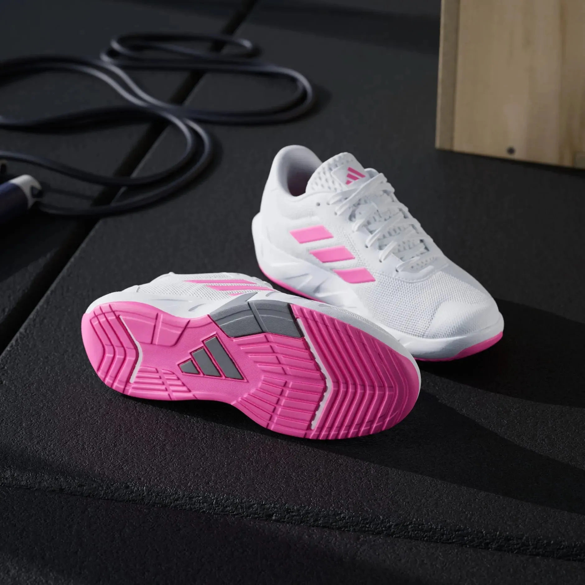 Amplimove VERSATILE Trainer Shoes ID8640