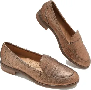 Clarks Women's Trish Willow Loafer, Metallic, 7.5 W