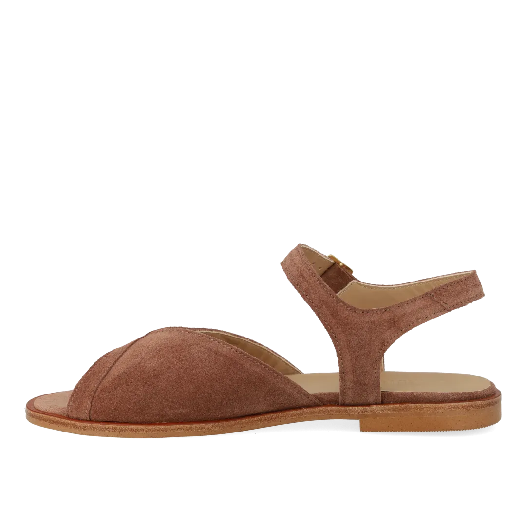 Classic strappy sandal