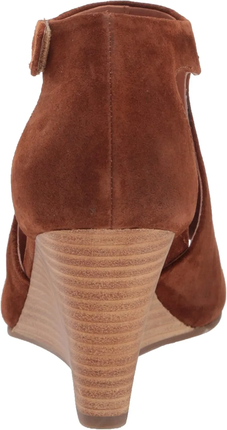 Gentle Souls by Kenneth Cole Women's Wedge Sandal