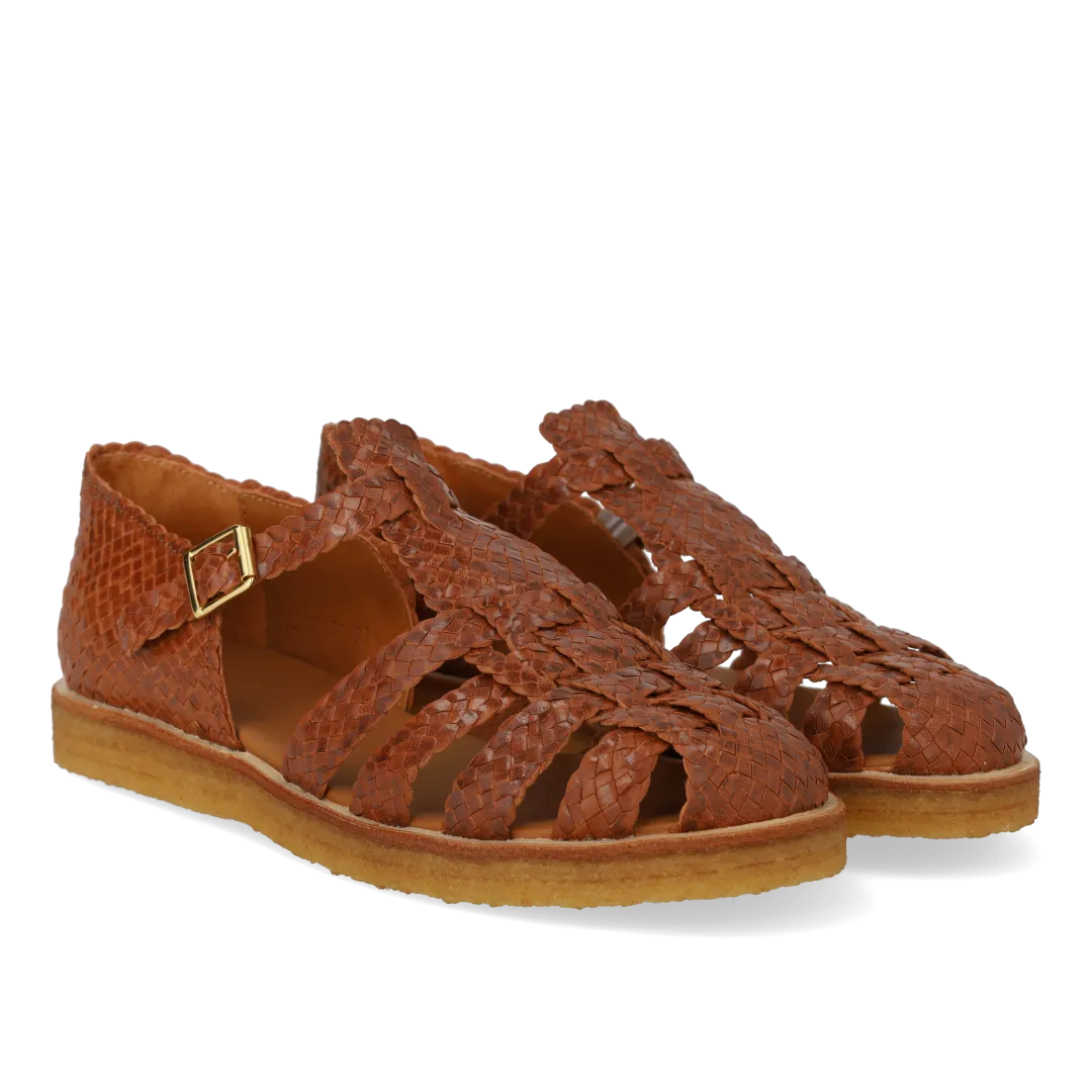 Hand-braided strap sandal with buckle
