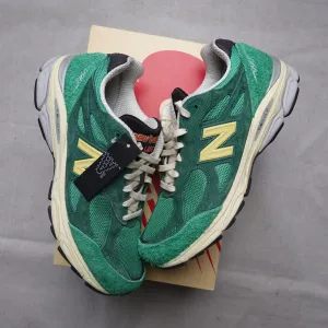 NB990v3 MiUSA Varsity Green Gold - Size 10M