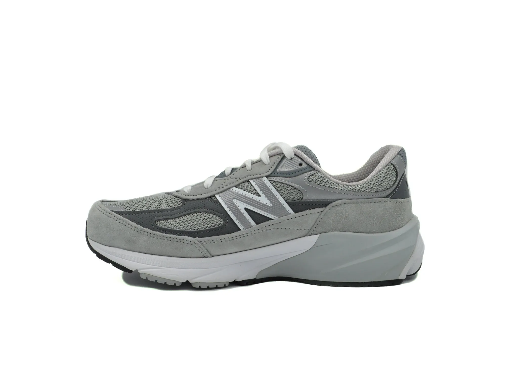 NEW BALANCE 990v6
