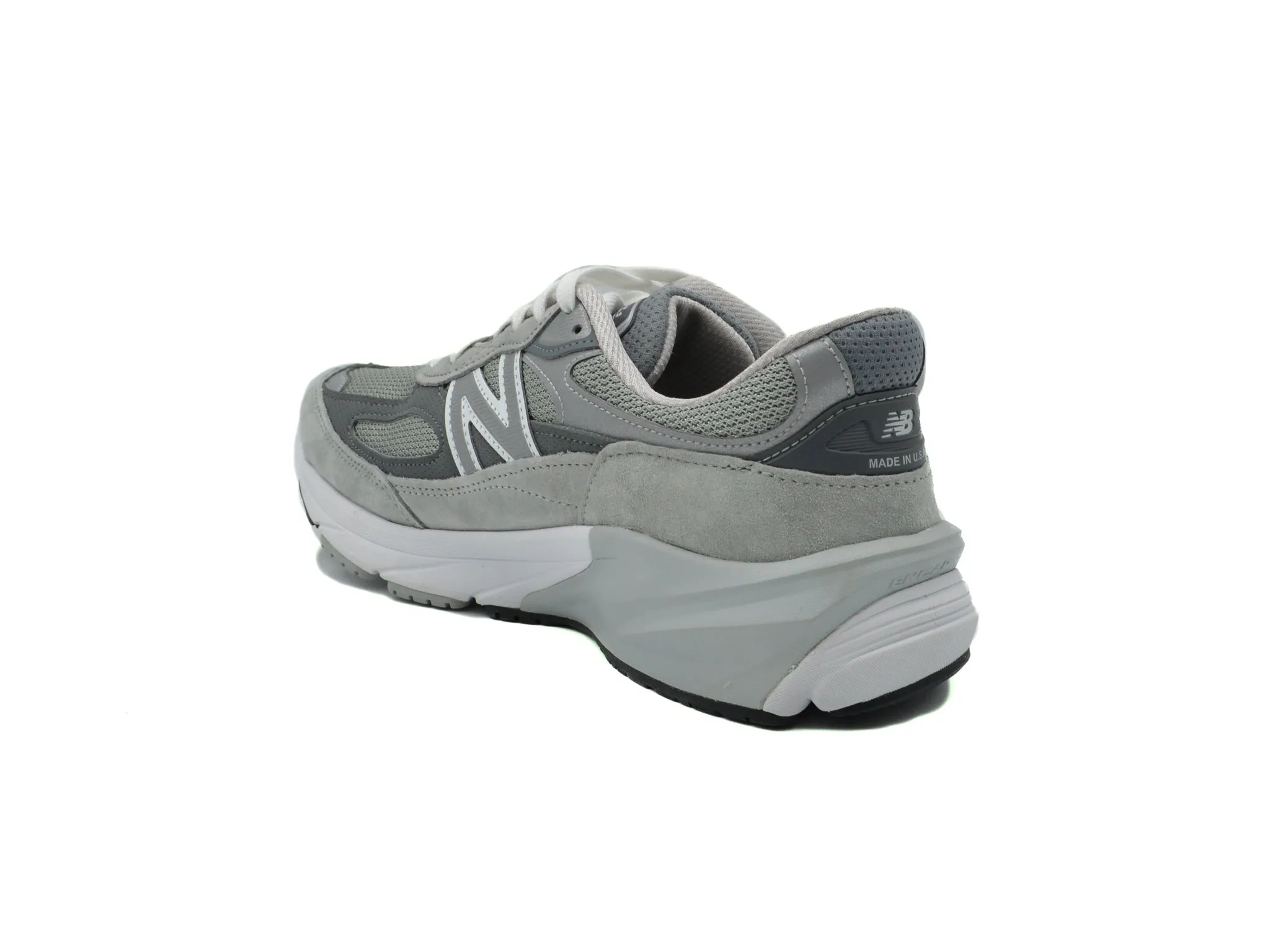 NEW BALANCE 990v6