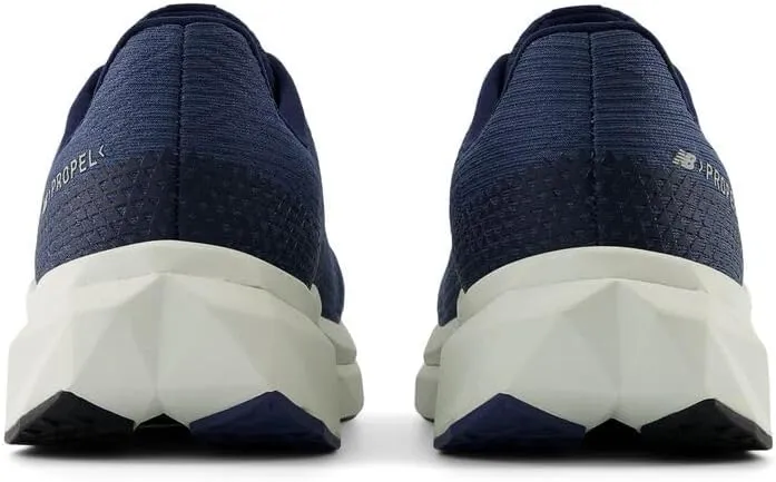 New Balance Men's Fuelcell Propel V5
