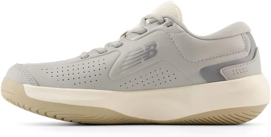 New Balance Women's 696 V5 Hard Court Tennis Shoe