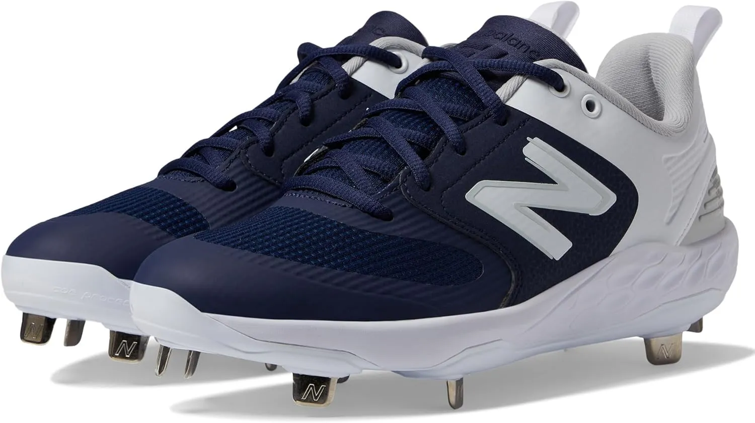 New Balance Women's Fresh Foam Velo V3 Softball Shoe