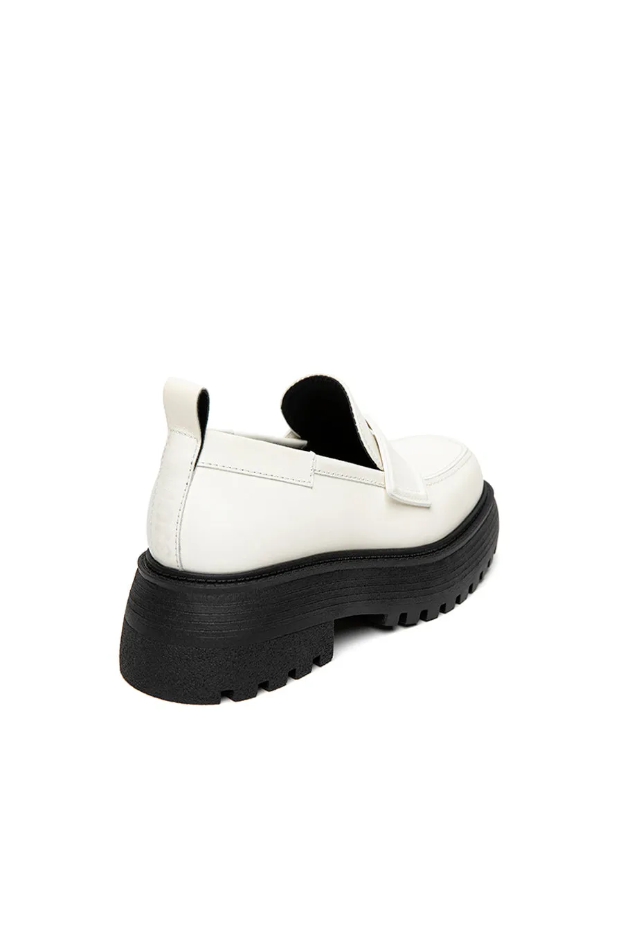 Sofia Lord Loafer Shoe in Ivory