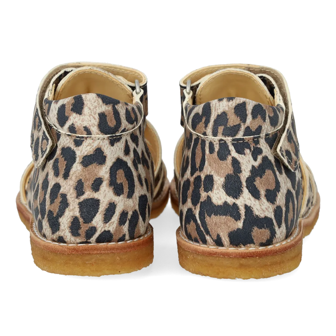 Starter sandal with velcro closure