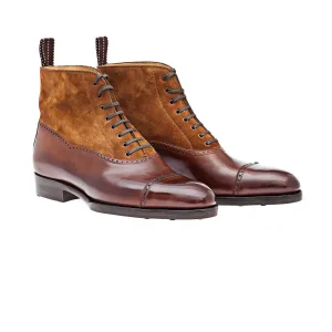 Straight toe cap Oxford Boot