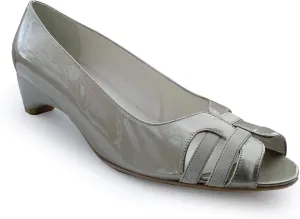 Stuart Weitzman Women's Metro Slingback Sandal